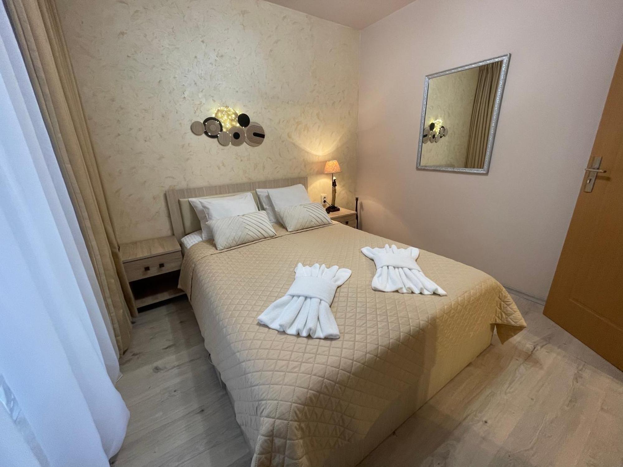 Maya Apartment Cluj-Napoca Buitenkant foto